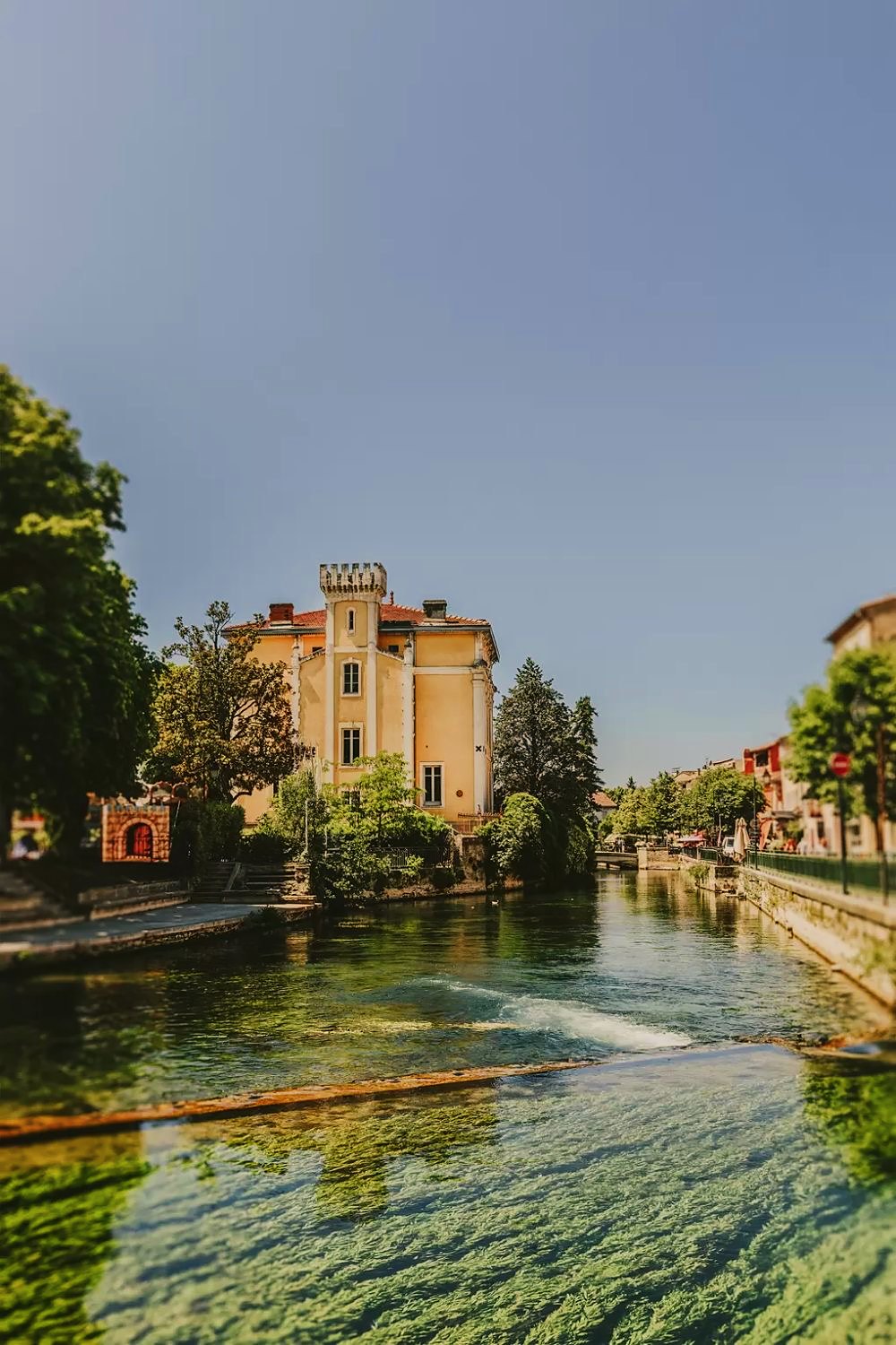 La Sorgue limpide à L’Isle-sur-la-Sorgue